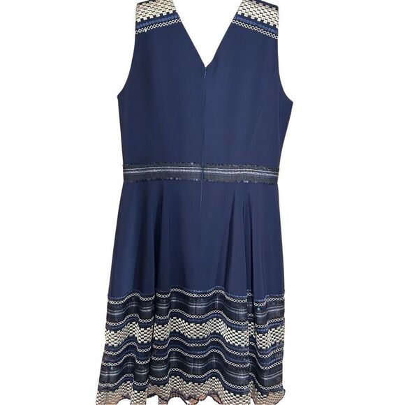 Tahari Arthur S Levine Navy V-Neck A-Line Sleeveless Dress Sz 8 Sequin Embroider - Picture 2 of 12